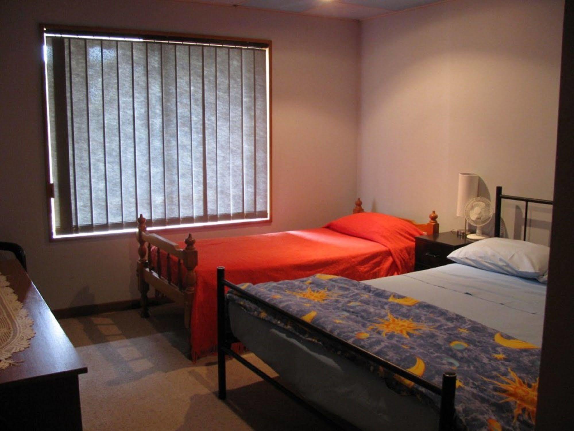 Kathys Place Bed And Breakfast Alice Springs Exteriör bild
